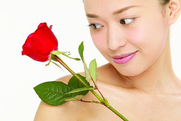 粉红120乳腺健康：女性患者怎样控制乳腺囊肿？